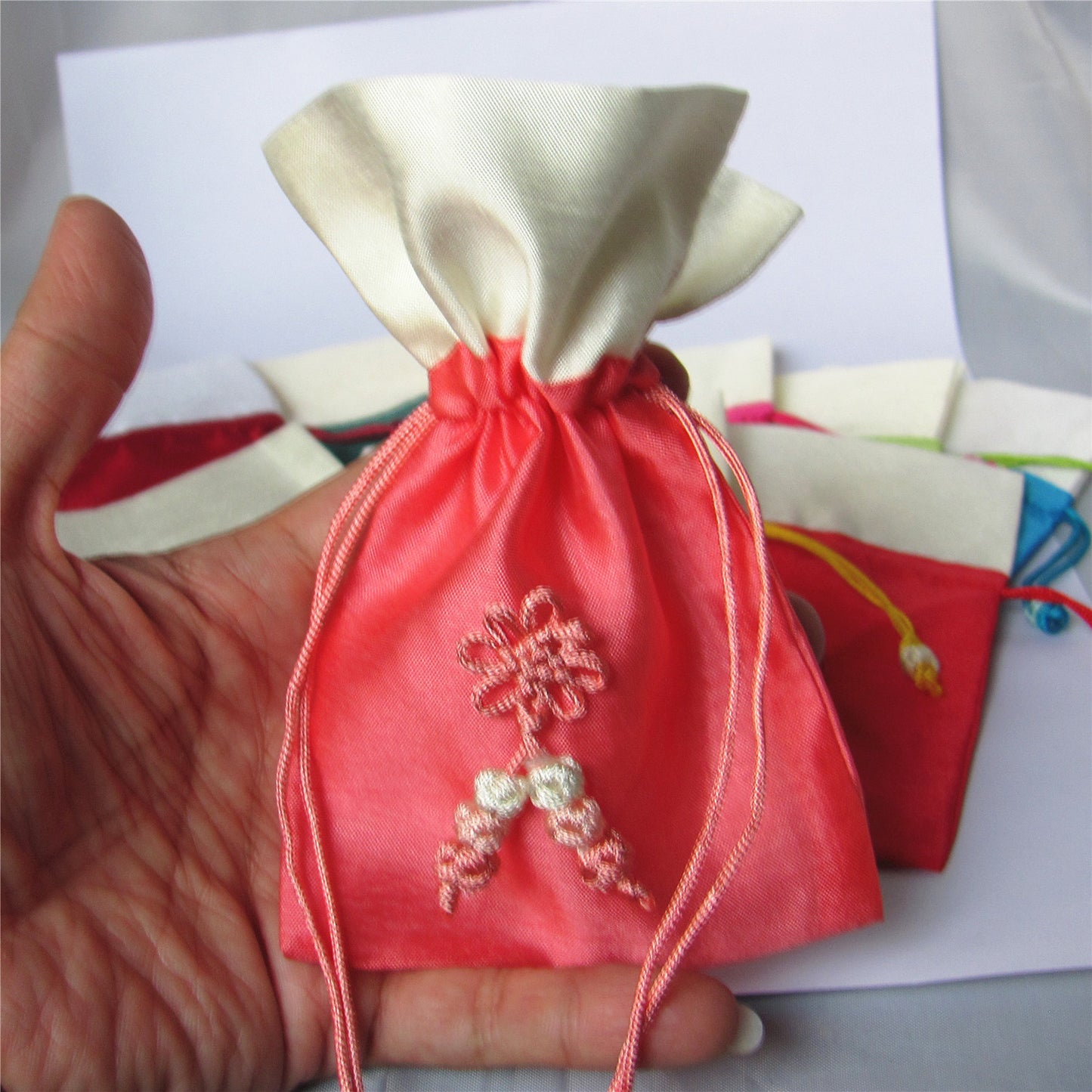 10,2 x 12,7 cm Brokat-Beutel im koreanischen Stil, Geld-Münzen-Beutel, Kordelzug, Mojo-Grab-Amulett, Rosenkranz-Beutel, traditionelle Verpackung für Schmuck, Geschenk